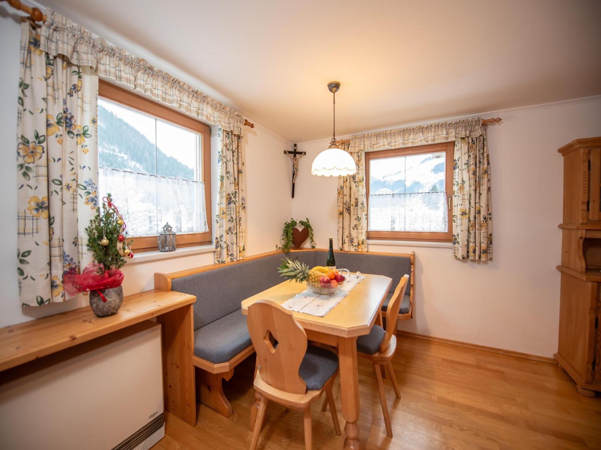 Apartment Johann In Wald Im Pinzgau With Balcony Exterior foto