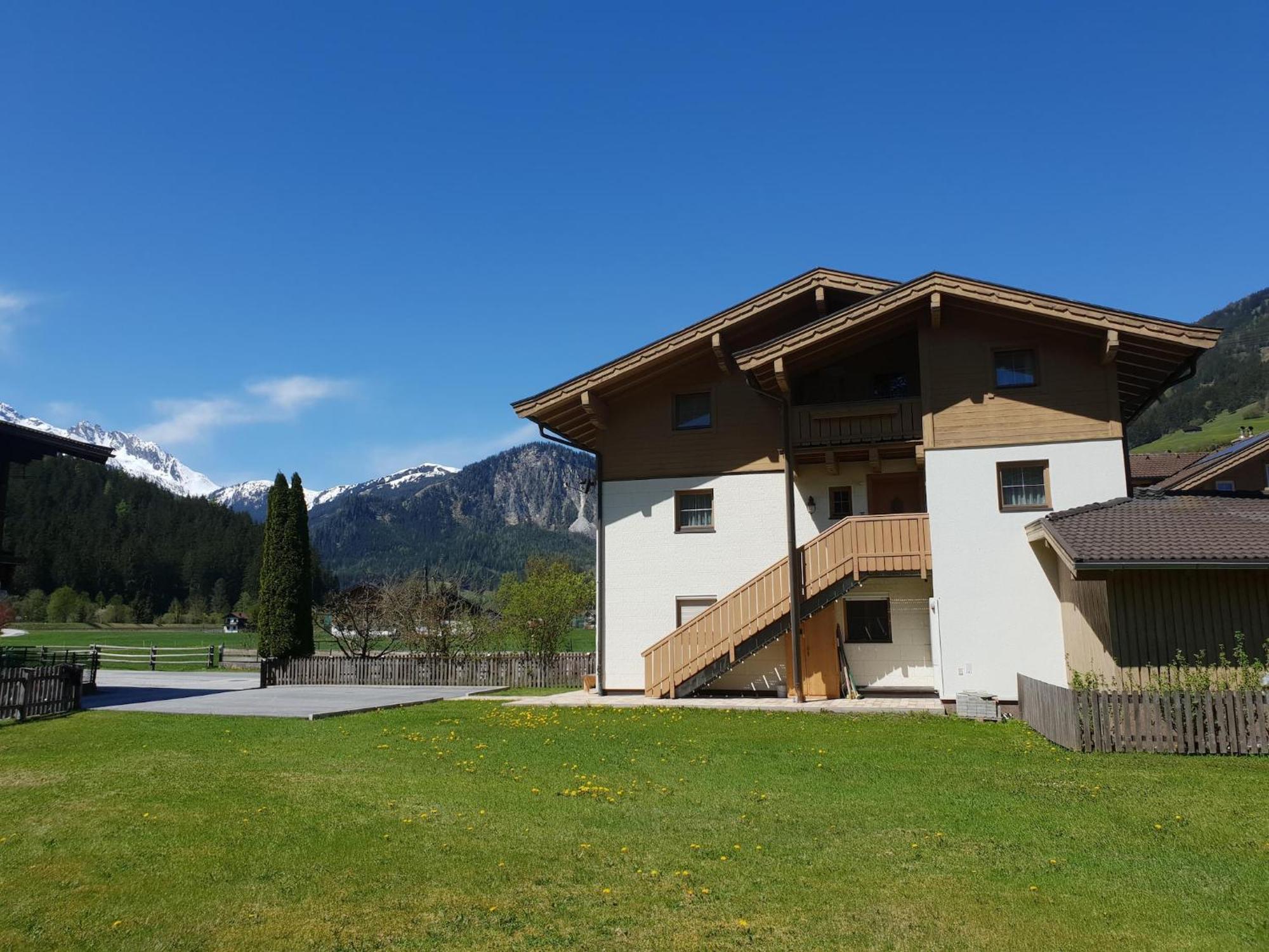Apartment Johann In Wald Im Pinzgau With Balcony Exterior foto